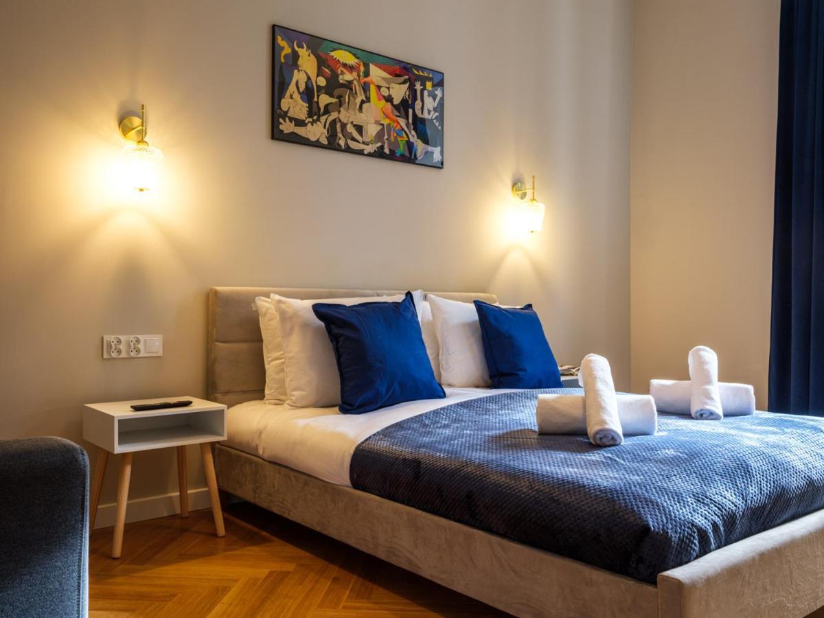 Tyzenhauz Suites Topolowa Krakow Bagian luar foto