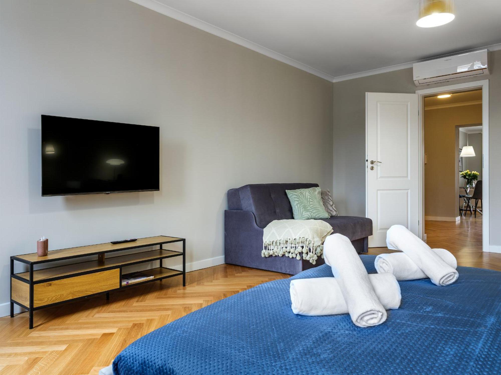 Tyzenhauz Suites Topolowa Krakow Bagian luar foto